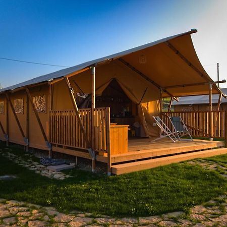 La Viola E Il Sole - Alloggi E Glamping - Fermo megye Kültér fotó